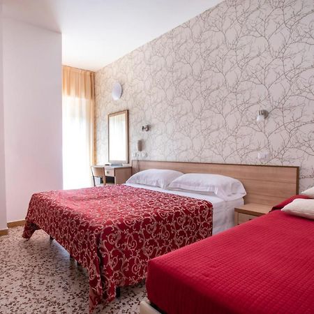 Hotel Ravello Adults Only Rimini Exteriör bild